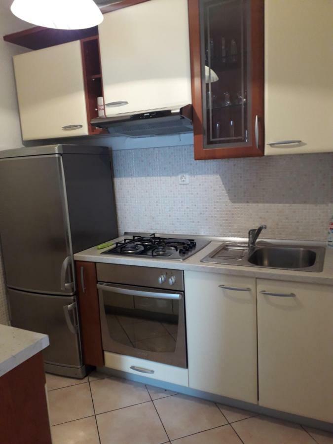 Apartmani Mara I Kata Омиш Экстерьер фото