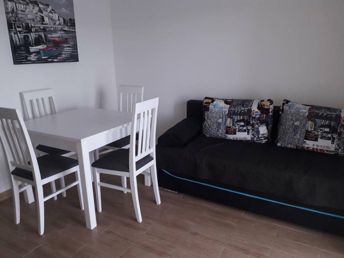 Apartmani Mara I Kata Омиш Экстерьер фото