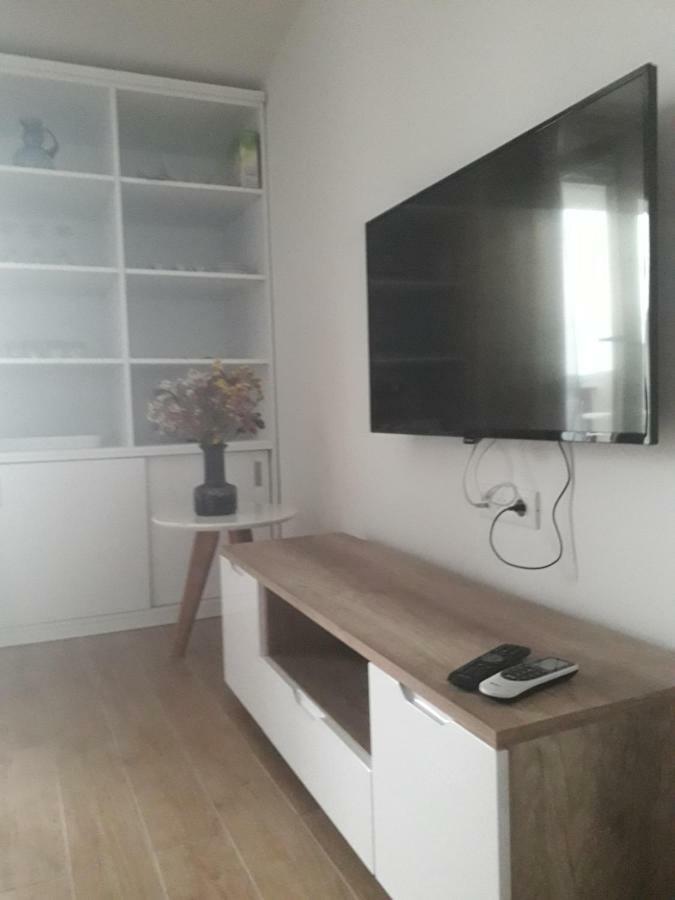 Apartmani Mara I Kata Омиш Экстерьер фото